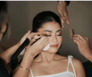 Party makeup